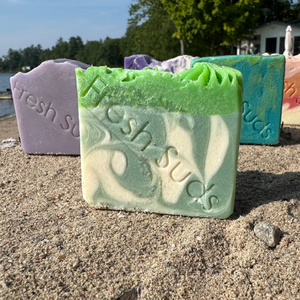 Fresh Suds Soapery Limonada de Coco 手工皂|戶外運動及日常生活 | 海外代購-手工皂-FIT MART 香港智能健康及運動生活用品專門店:筋膜槍、瑜伽輔助工具、智能健身設備