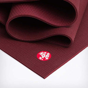 Manduka PRO青蛙瑜伽墊 (6mm厚|180 x 66cm|瑰麗紅)-瑜伽用品-FIT MART 香港智能健康及運動生活用品專門店:筋膜槍、瑜伽輔助工具、智能健身設備