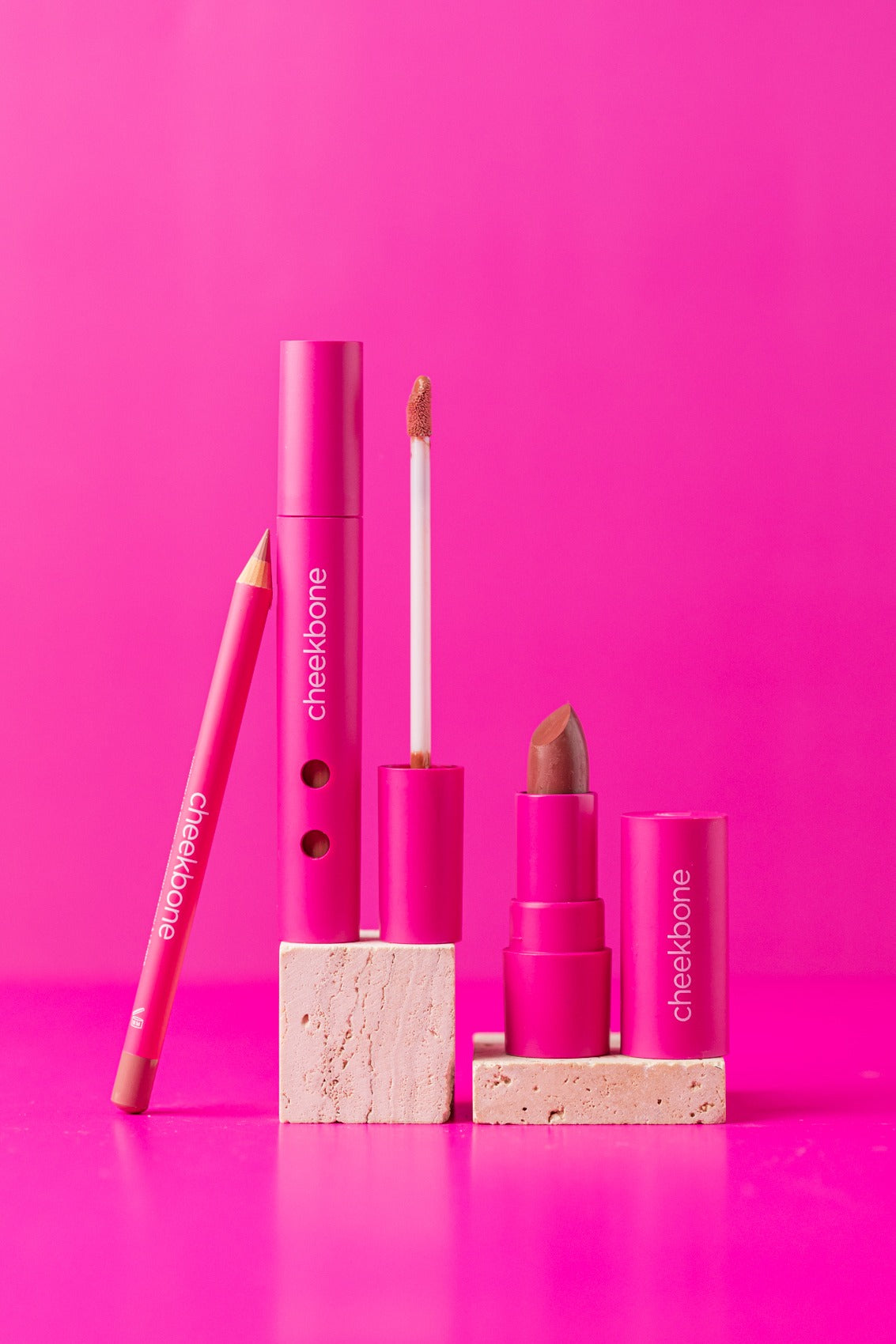 Cheekbone Beauty Essentials Lip 三件套裝｜日常生活及個人護理 | 海外代購-彩妝用品-FIT MART 香港智能健康及運動生活用品專門店：筋膜槍、瑜伽輔助工具、智能健身設備