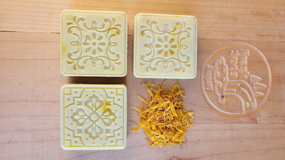 Fresh Suds Soapery Serenity 金盞花｜較小裝｜戶外運動及日常生活 | 海外代購-手工皂-FIT MART 香港智能健康及運動生活用品專門店：筋膜槍、瑜伽輔助工具、智能健身設備