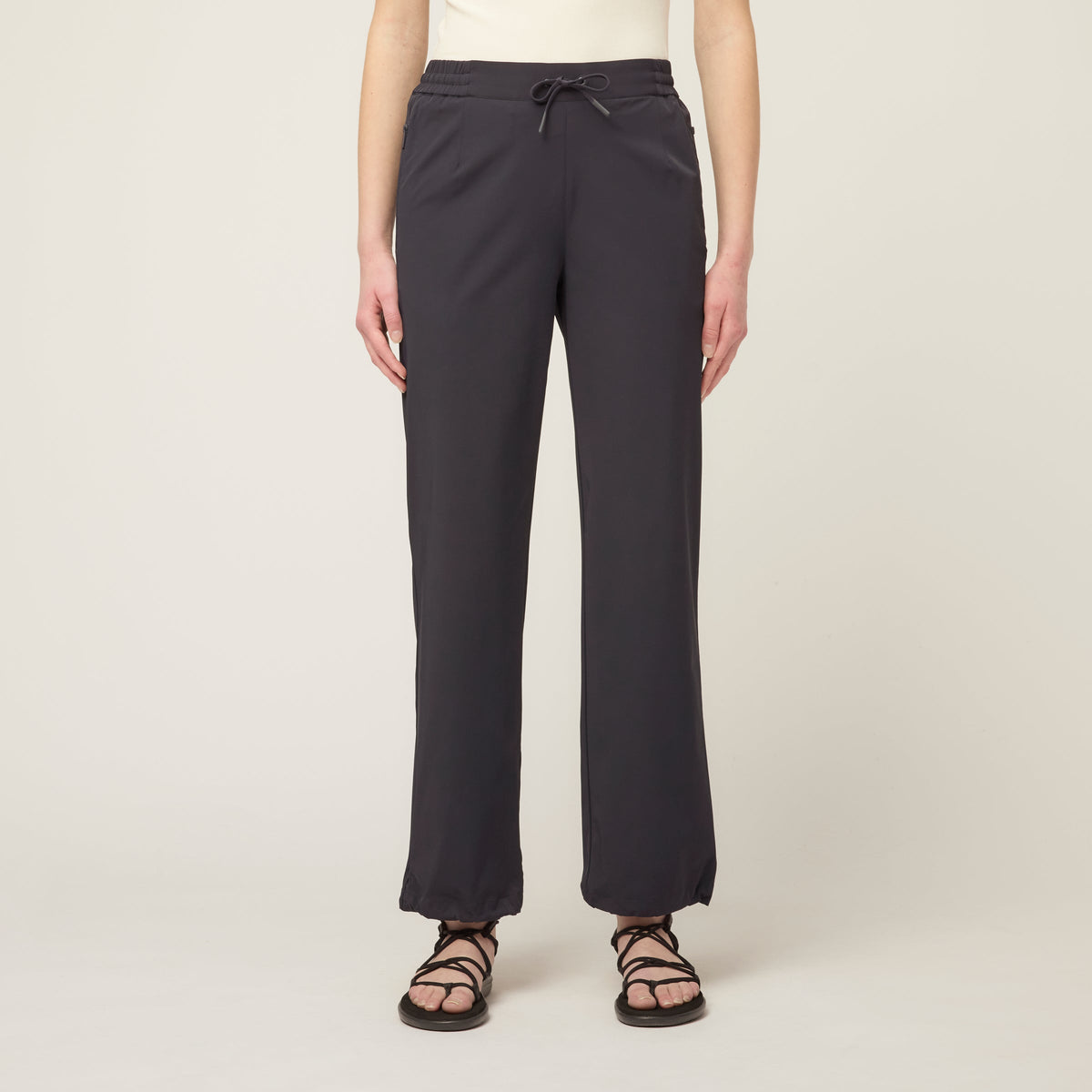 Tilley Tech Stretch Nylon Wide 長褲｜戶外運動及日常生活 | 海外代購-戶外服飾-FIT MART 香港智能健康及運動生活用品專門店：筋膜槍、瑜伽輔助工具、智能健身設備