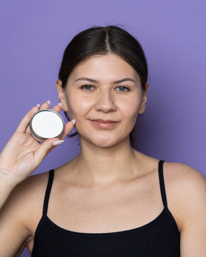 Cheekbone Beauty Mattifying Moon Dust 彩妝用品｜日常生活及個人護理 | 海外代購-彩妝用品-FIT MART 香港智能健康及運動生活用品專門店：筋膜槍、瑜伽輔助工具、智能健身設備