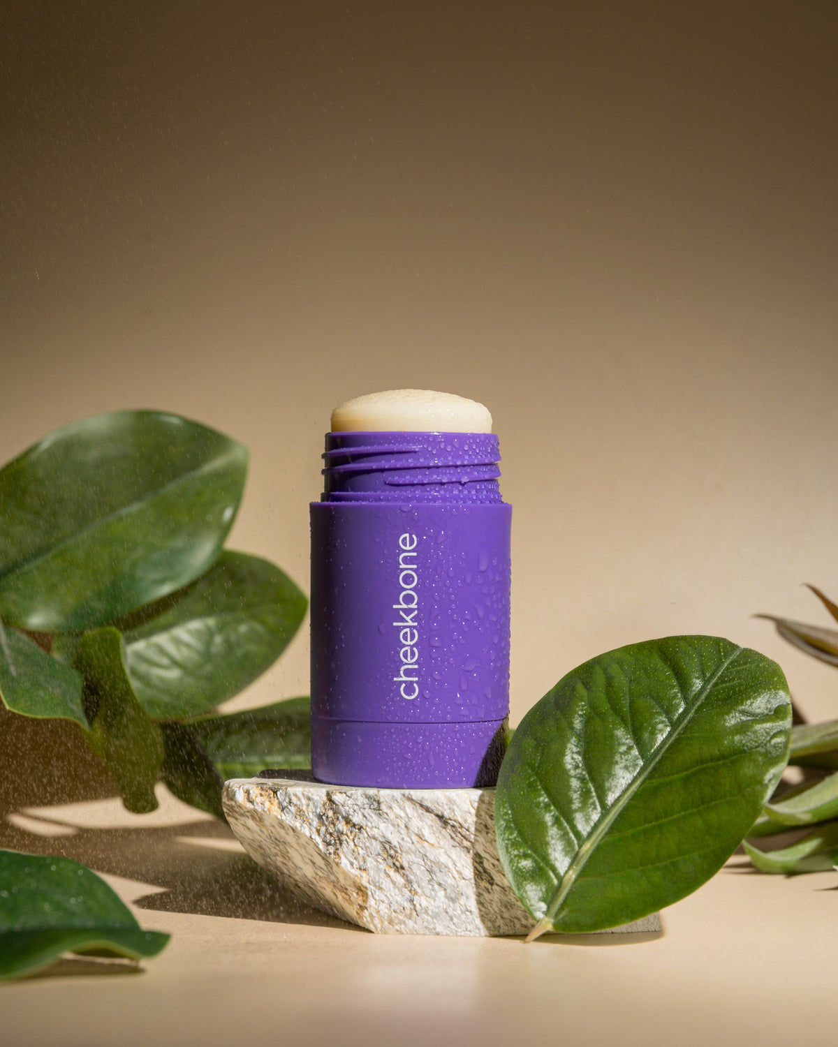 Cheekbone Beauty Restorative Barrier Serum Stick 彩妝用品｜日常生活及個人護理 | 海外代購-彩妝用品-FIT MART 香港智能健康及運動生活用品專門店：筋膜槍、瑜伽輔助工具、智能健身設備