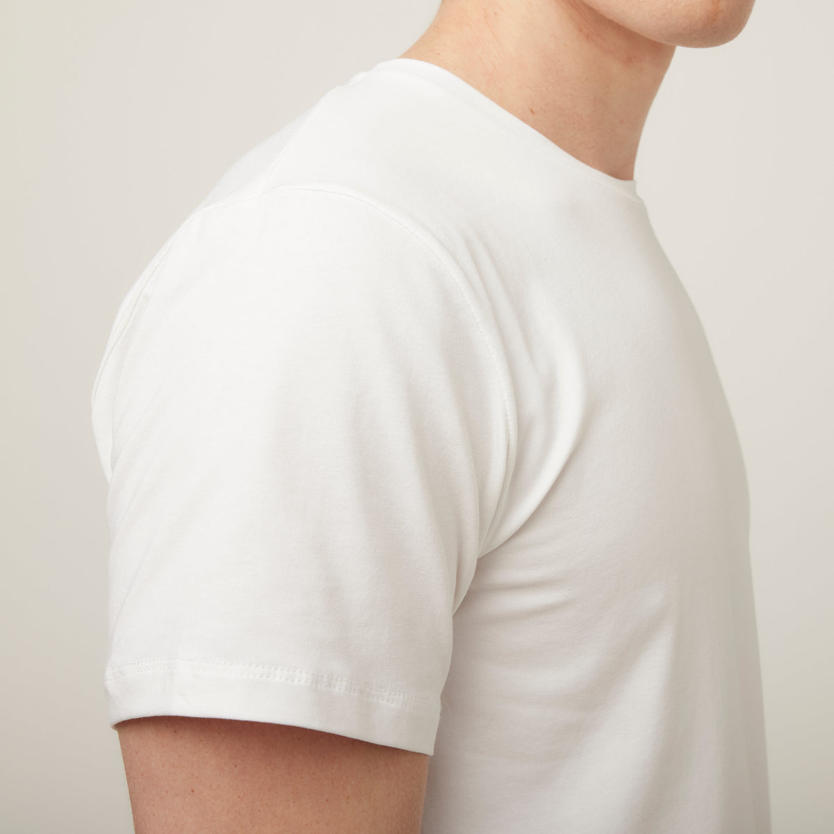 Tilley Organic Crew T 恤｜戶外運動及日常生活 | 海外代購-戶外服飾-FIT MART 香港智能健康及運動生活用品專門店：筋膜槍、瑜伽輔助工具、智能健身設備