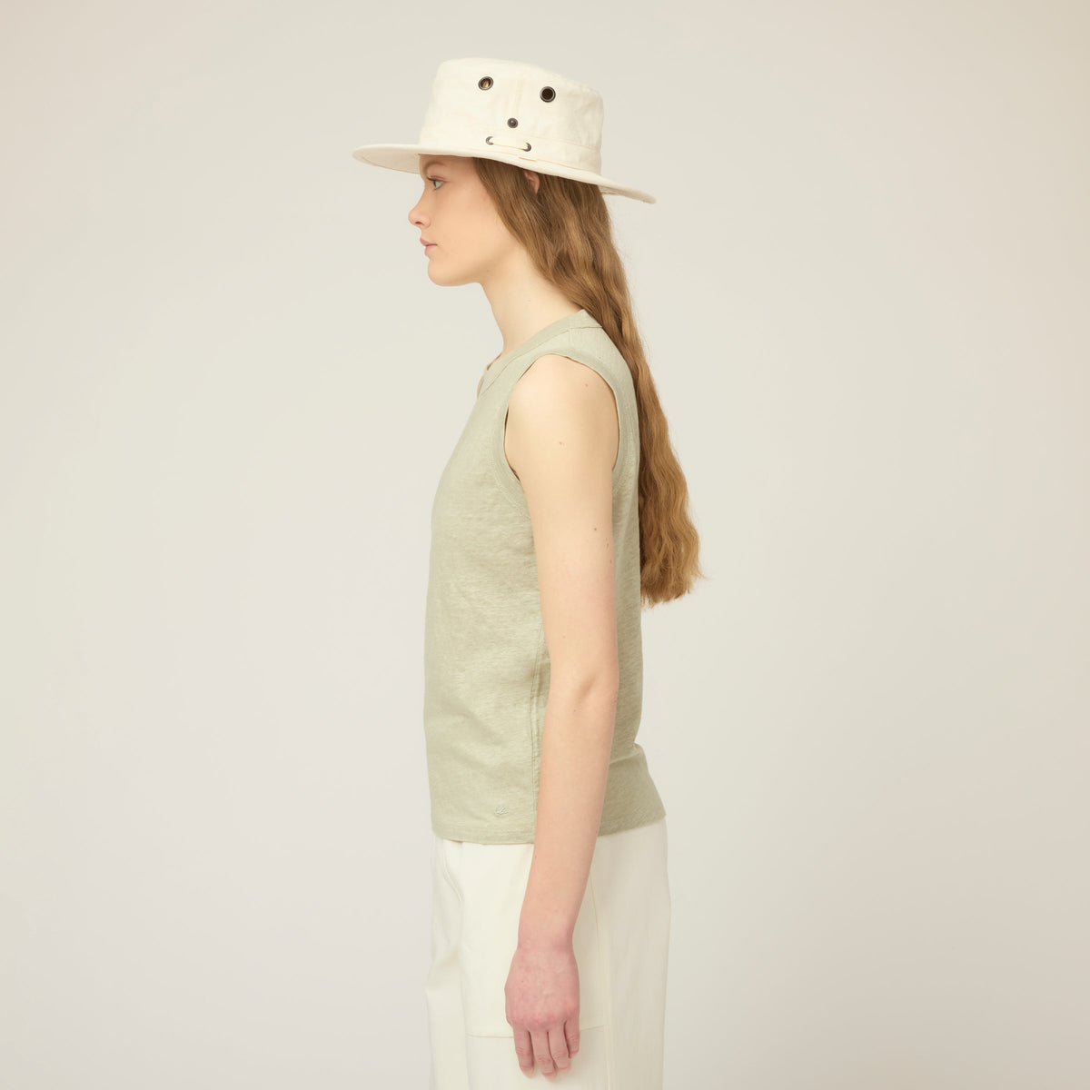 Tilley 亞麻 Jersey Tank｜戶外運動及日常生活 | 海外代購-戶外服飾-FIT MART 香港智能健康及運動生活用品專門店：筋膜槍、瑜伽輔助工具、智能健身設備