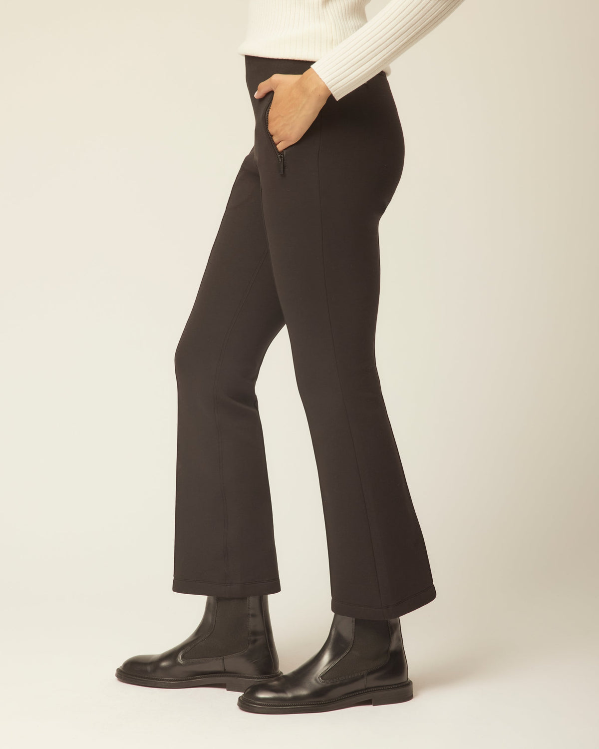 Tilley Oslo Flare 長褲｜戶外運動及日常生活 | 海外代購-戶外服飾-FIT MART 香港智能健康及運動生活用品專門店：筋膜槍、瑜伽輔助工具、智能健身設備