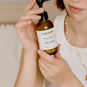 Cocoon Apothecary Petal Purity Exfoliating 潔面乳｜日常生活及個人護理 | 海外代購-潔面用品-FIT MART 香港智能健康及運動生活用品專門店：筋膜槍、瑜伽輔助工具、智能健身設備