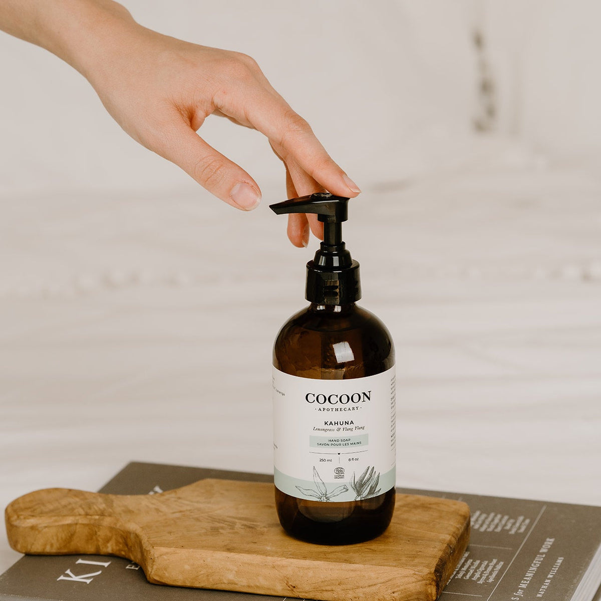 Cocoon Apothecary Kahuna Hand 手工皂｜日常生活及個人護理 | 海外代購-護膚及個人護理用品-FIT MART 香港智能健康及運動生活用品專門店：筋膜槍、瑜伽輔助工具、智能健身設備
