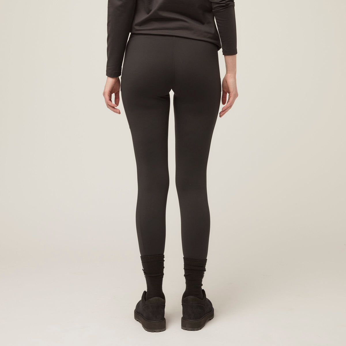Tilley High Rise Compact Cargo Legging 下裝｜戶外運動及日常生活 | 海外代購-戶外服飾-FIT MART 香港智能健康及運動生活用品專門店：筋膜槍、瑜伽輔助工具、智能健身設備