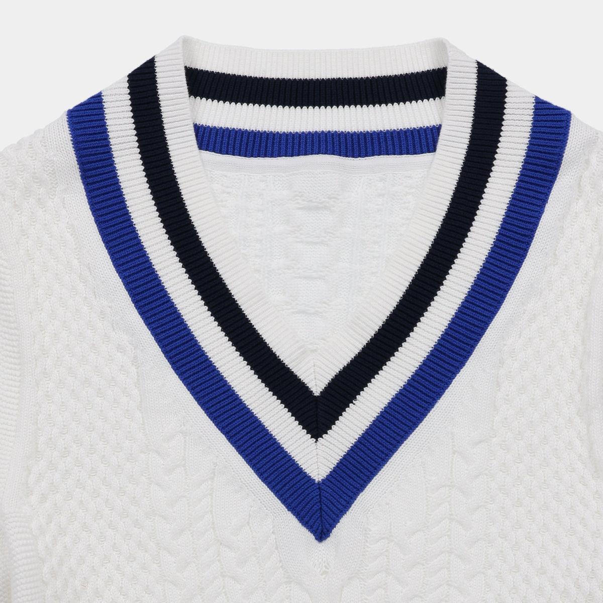 Tilley Preppy Deep V 毛衣｜戶外運動及日常生活 | 海外代購-戶外服飾-FIT MART 香港智能健康及運動生活用品專門店：筋膜槍、瑜伽輔助工具、智能健身設備