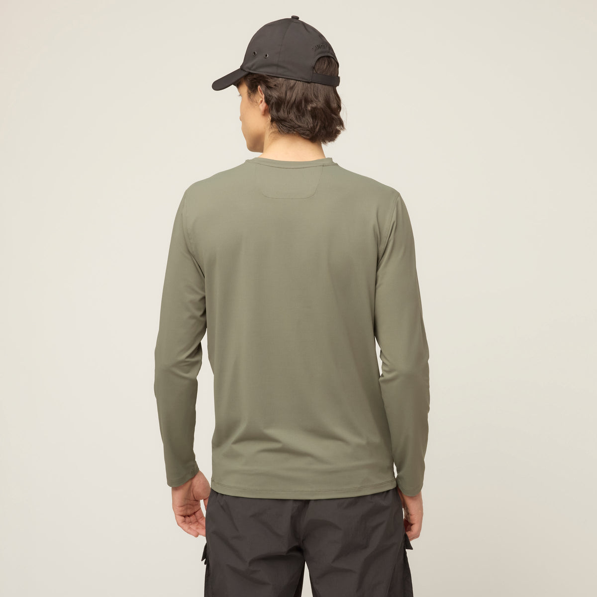 Tilley 輕量 Shade Crew｜戶外運動及日常生活 | 海外代購-戶外服飾-FIT MART 香港智能健康及運動生活用品專門店：筋膜槍、瑜伽輔助工具、智能健身設備