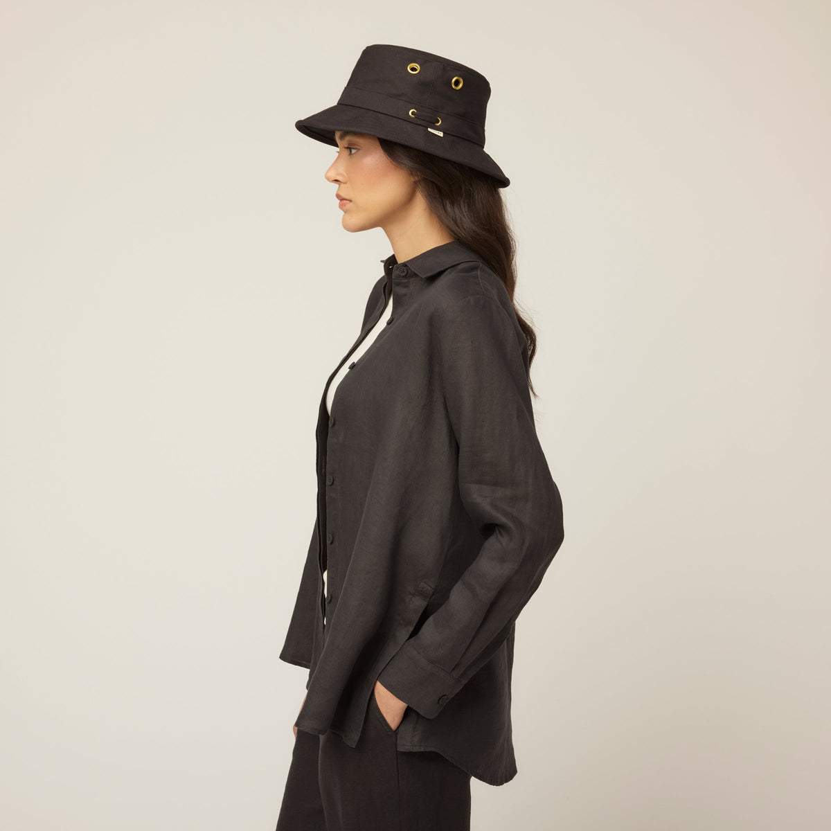 Tilley 亞麻 Side Open 恤衫｜戶外運動及日常生活 | 海外代購-戶外服飾-FIT MART 香港智能健康及運動生活用品專門店：筋膜槍、瑜伽輔助工具、智能健身設備