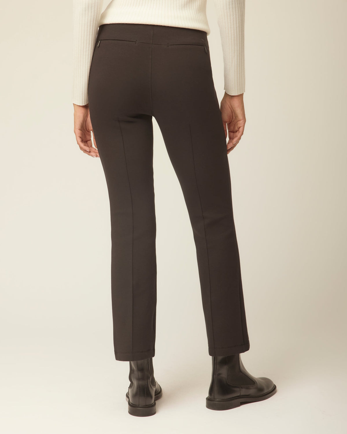Tilley Oslo Flare 長褲｜戶外運動及日常生活 | 海外代購-戶外服飾-FIT MART 香港智能健康及運動生活用品專門店：筋膜槍、瑜伽輔助工具、智能健身設備