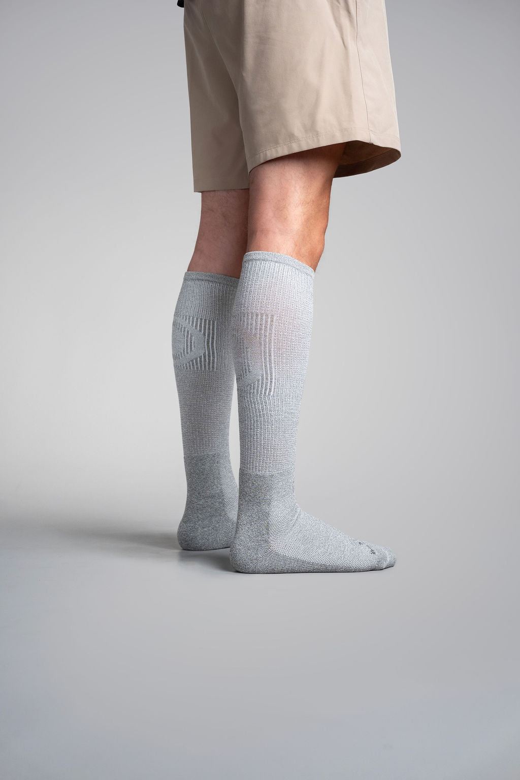 【運動及日常支撐】Incrediwear Therapeutic 系列及膝機能襪 | 海外代購-機能襪-FIT MART 香港智能健康及運動生活用品專門店：筋膜槍、瑜伽輔助工具、智能健身設備