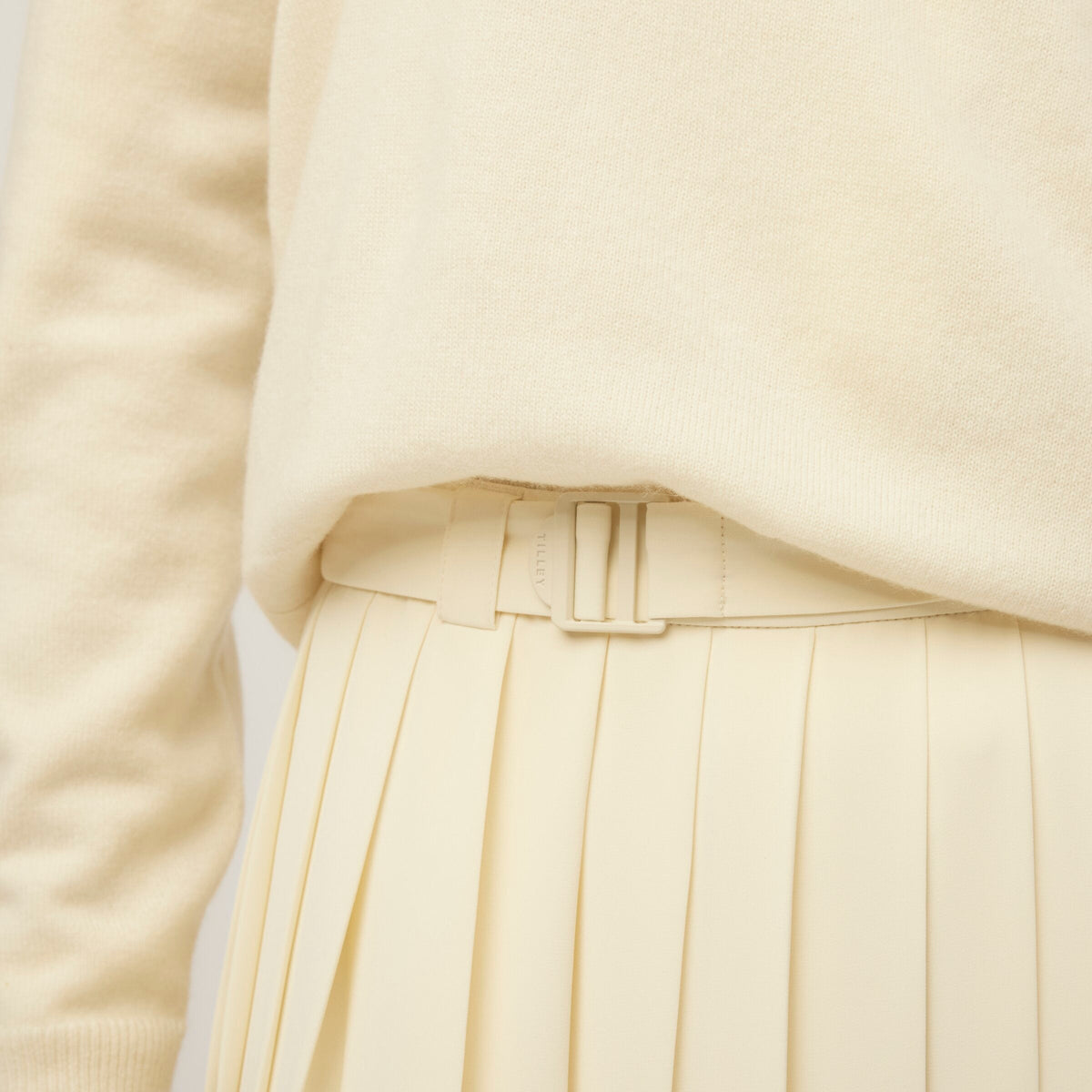 Tilley Tech Slk Pleated 半截裙｜戶外運動及日常生活 | 海外代購-戶外服飾-FIT MART 香港智能健康及運動生活用品專門店：筋膜槍、瑜伽輔助工具、智能健身設備