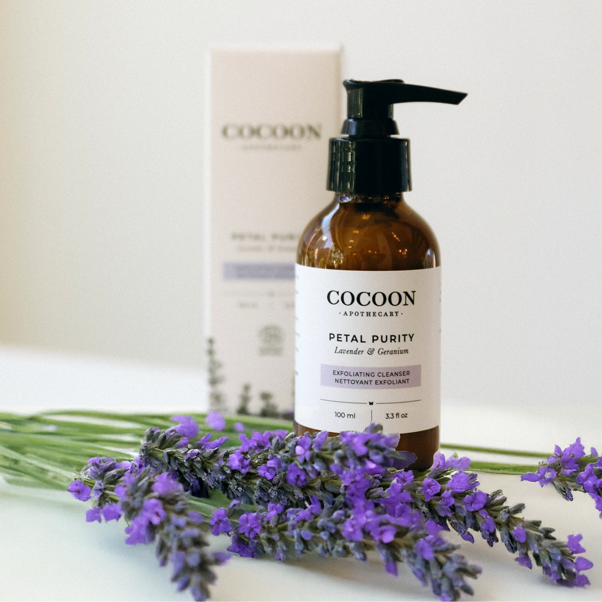 Cocoon Apothecary Petal Purity Exfoliating 潔面乳｜日常生活及個人護理 | 海外代購-潔面用品-FIT MART 香港智能健康及運動生活用品專門店：筋膜槍、瑜伽輔助工具、智能健身設備