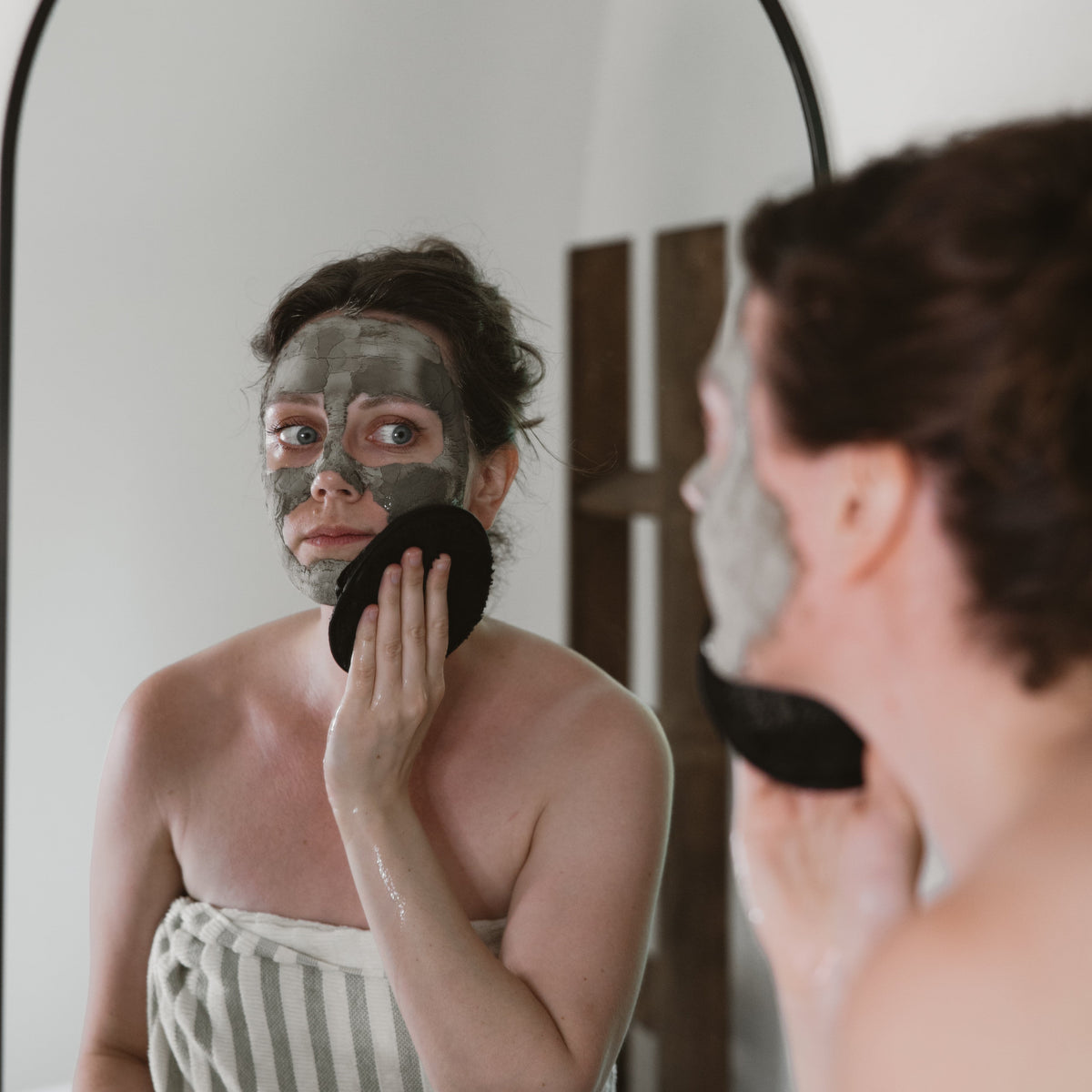 Cocoon Apothecary Ancient Mud Facial Mask 護膚用品｜日常生活及個人護理 | 海外代購-護膚及個人護理用品-FIT MART 香港智能健康及運動生活用品專門店：筋膜槍、瑜伽輔助工具、智能健身設備