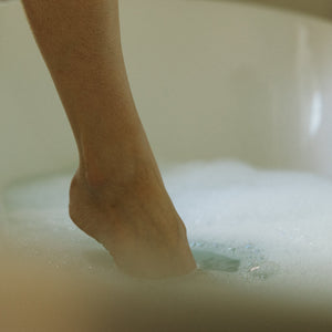 Cocoon Apothecary Kahuna 泡泡浴｜Refreshing, Uplifting Soak｜日常生活及個人護理 | 海外代購-沐浴用品-FIT MART 香港智能健康及運動生活用品專門店：筋膜槍、瑜伽輔助工具、智能健身設備