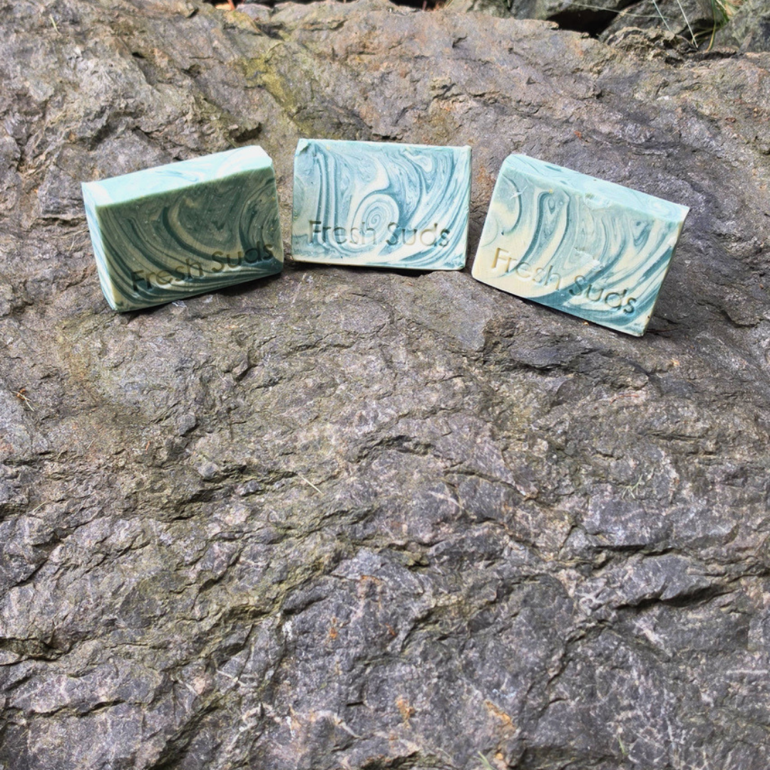 Fresh Suds Soapery Glacier 北極 Mineral Clay 手工皂｜較小裝 (105g)｜戶外運動及日常生活 | 海外代購-手工皂-FIT MART 香港智能健康及運動生活用品專門店：筋膜槍、瑜伽輔助工具、智能健身設備