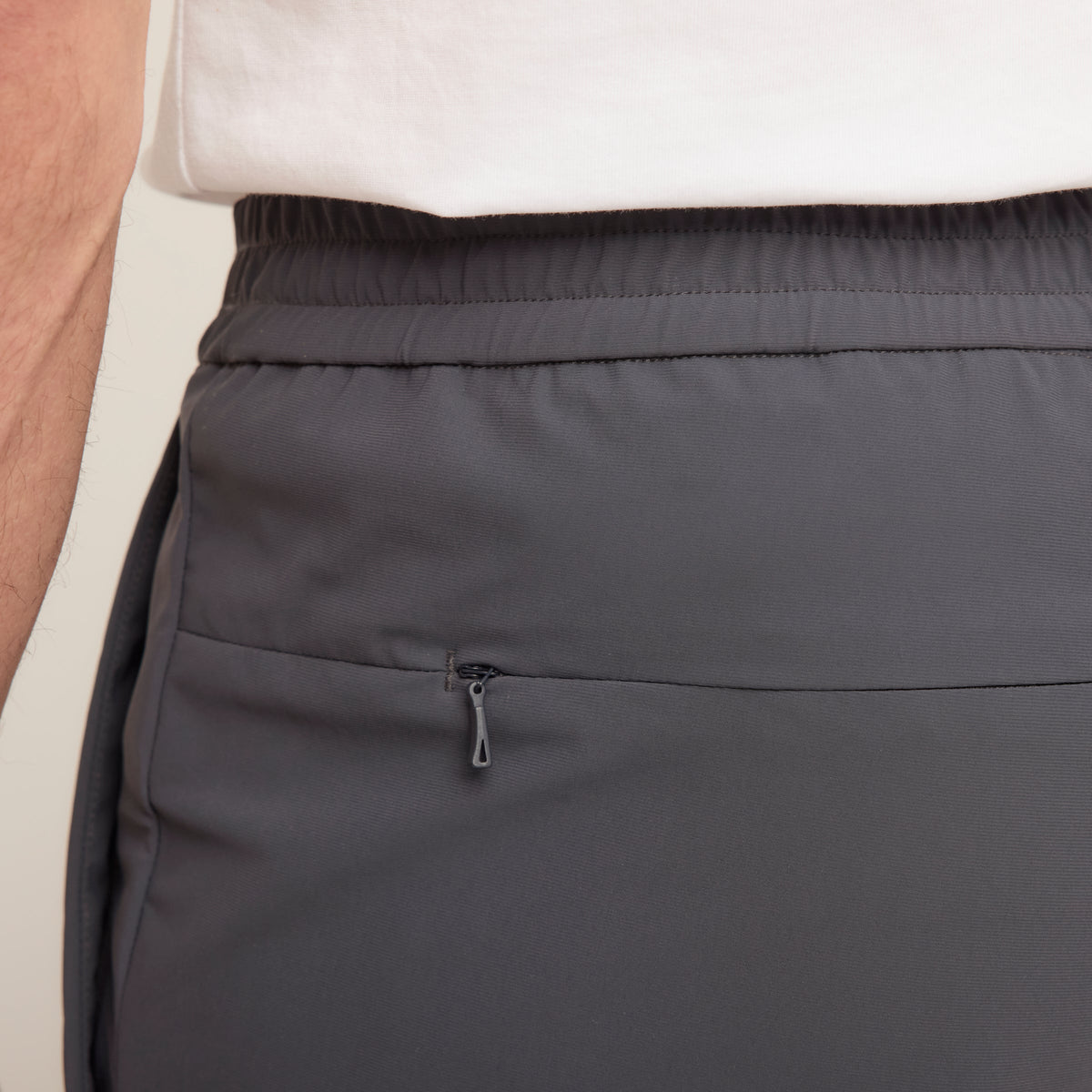 Tilley Wanderer Relaxed Travel 短褲｜戶外運動及日常生活 | 海外代購-戶外服飾-FIT MART 香港智能健康及運動生活用品專門店：筋膜槍、瑜伽輔助工具、智能健身設備