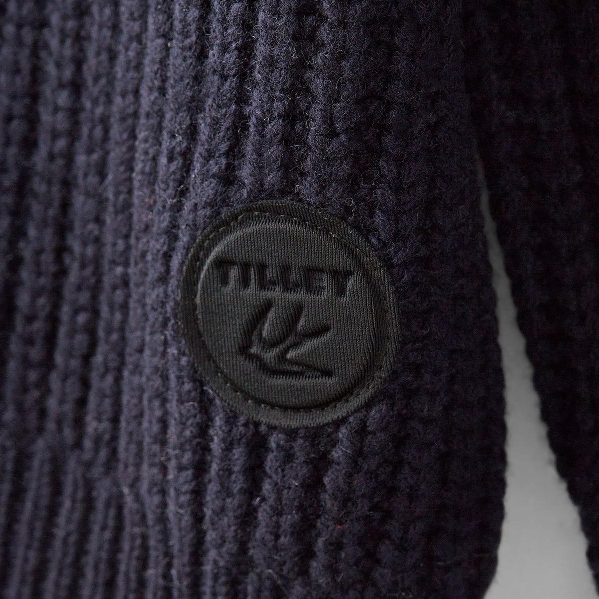 Tilley Technical 高領｜戶外運動及日常生活 | 海外代購-戶外服飾-FIT MART 香港智能健康及運動生活用品專門店：筋膜槍、瑜伽輔助工具、智能健身設備