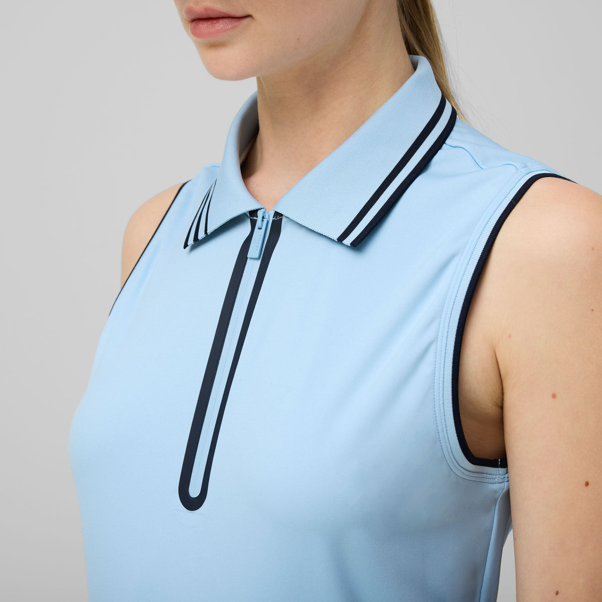 Tilley Tech Jersey 無袖 Zip Polo 恤｜戶外運動及日常生活 | 海外代購-戶外服飾-FIT MART 香港智能健康及運動生活用品專門店：筋膜槍、瑜伽輔助工具、智能健身設備
