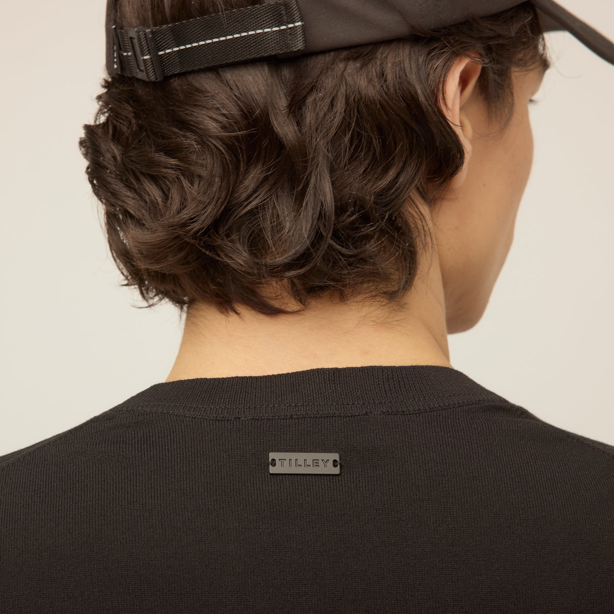 Tilley Extrafine 輕量 圓領｜戶外運動及日常生活 | 海外代購-戶外服飾-FIT MART 香港智能健康及運動生活用品專門店：筋膜槍、瑜伽輔助工具、智能健身設備