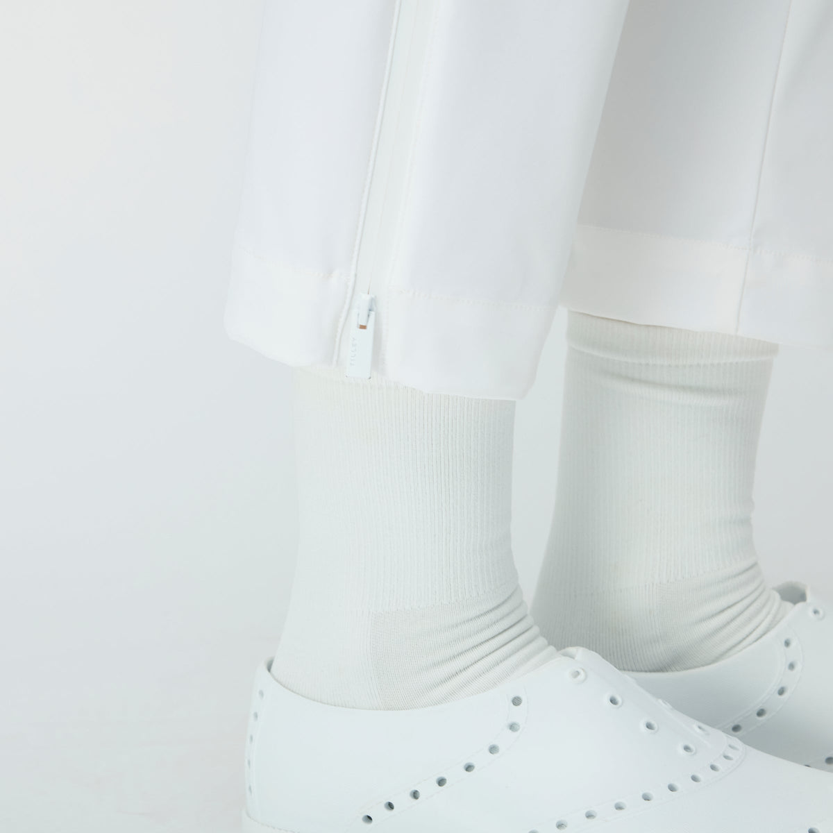 Tilley Tech Stretch Cropped 長褲｜戶外運動及日常生活 | 海外代購-戶外服飾-FIT MART 香港智能健康及運動生活用品專門店：筋膜槍、瑜伽輔助工具、智能健身設備