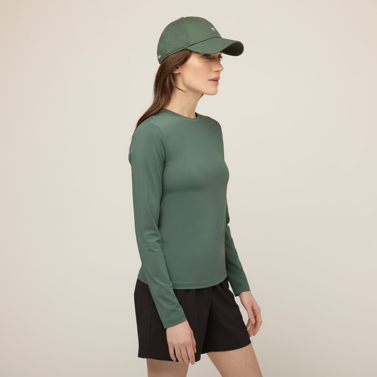 Tilley UPF Shade Crew 上衣｜戶外運動及日常生活 | 海外代購-戶外服飾-FIT MART 香港智能健康及運動生活用品專門店：筋膜槍、瑜伽輔助工具、智能健身設備