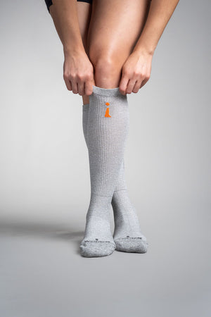 【運動及日常支撐】Incrediwear Therapeutic 系列及膝機能襪 | 海外代購-機能襪-FIT MART 香港智能健康及運動生活用品專門店：筋膜槍、瑜伽輔助工具、智能健身設備