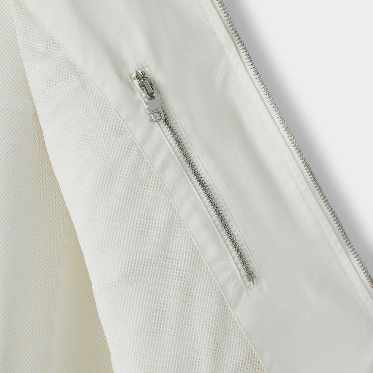 Tilley Tech Travel Zip 外套｜戶外運動及日常生活 | 海外代購-戶外服飾-FIT MART 香港智能健康及運動生活用品專門店：筋膜槍、瑜伽輔助工具、智能健身設備