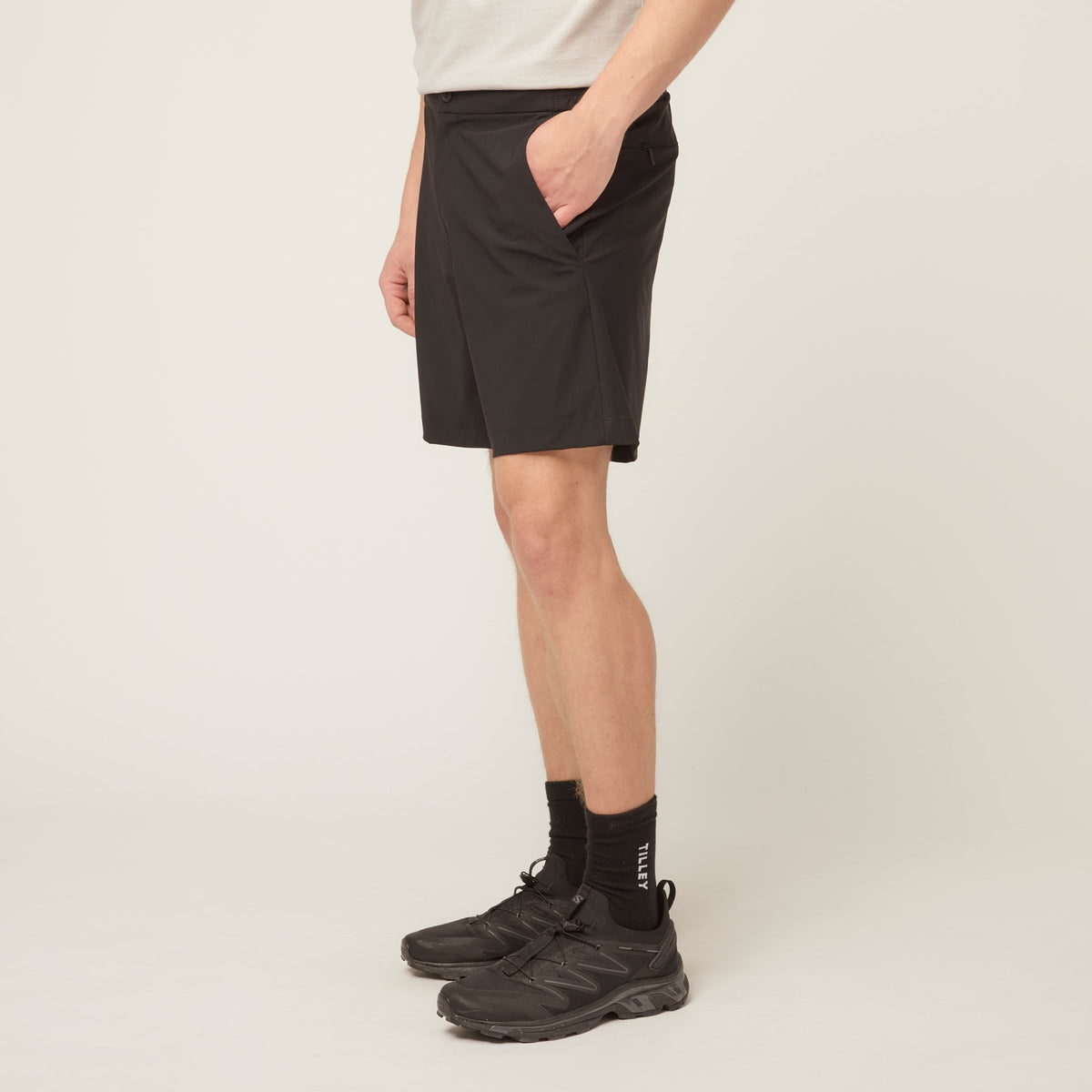 Tilley Wanderer Relaxed Travel 短褲｜戶外運動及日常生活 | 海外代購-戶外服飾-FIT MART 香港智能健康及運動生活用品專門店：筋膜槍、瑜伽輔助工具、智能健身設備