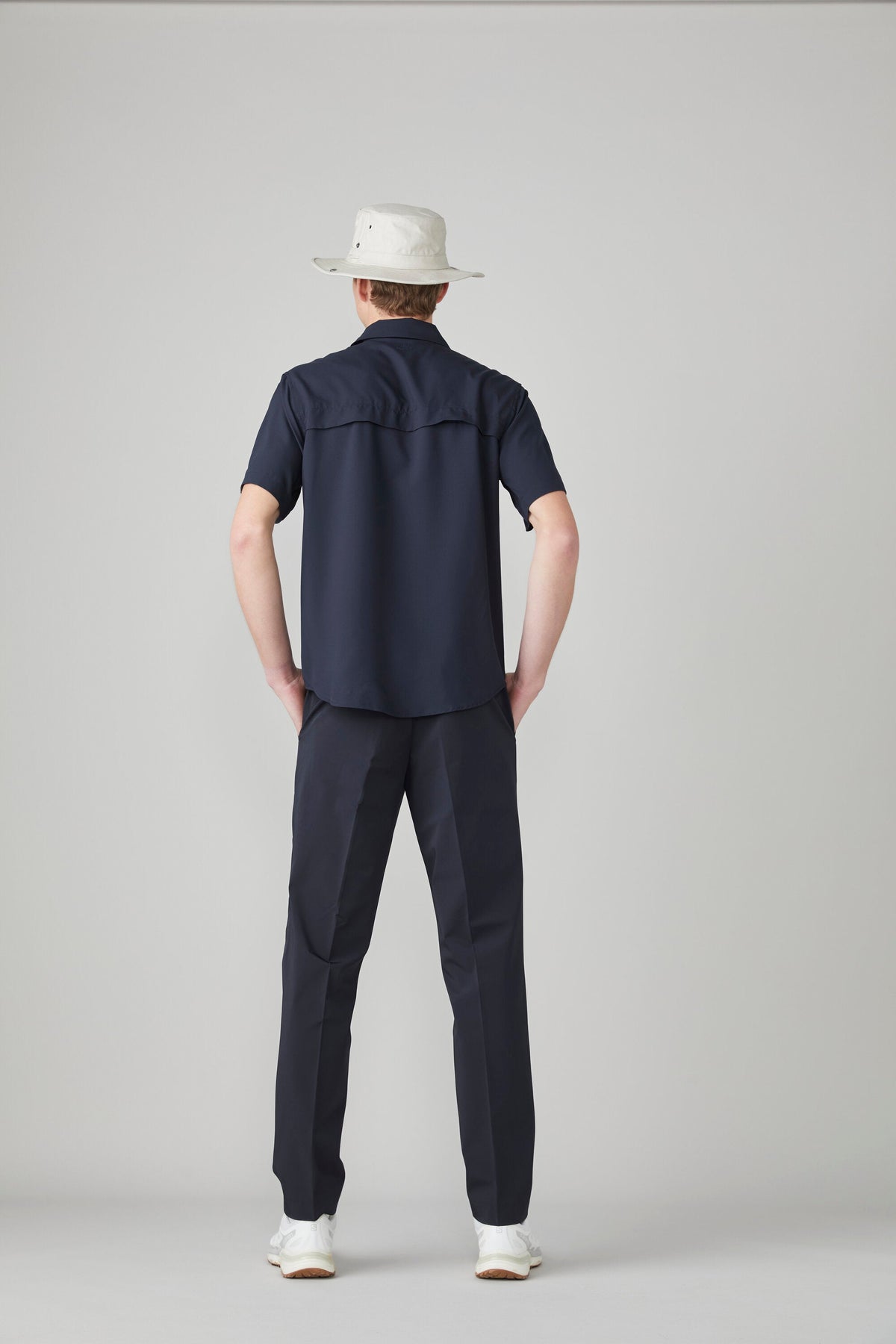 Tilley Refined Tech Slim 長褲｜戶外運動及日常生活 | 海外代購-戶外服飾-FIT MART 香港智能健康及運動生活用品專門店：筋膜槍、瑜伽輔助工具、智能健身設備