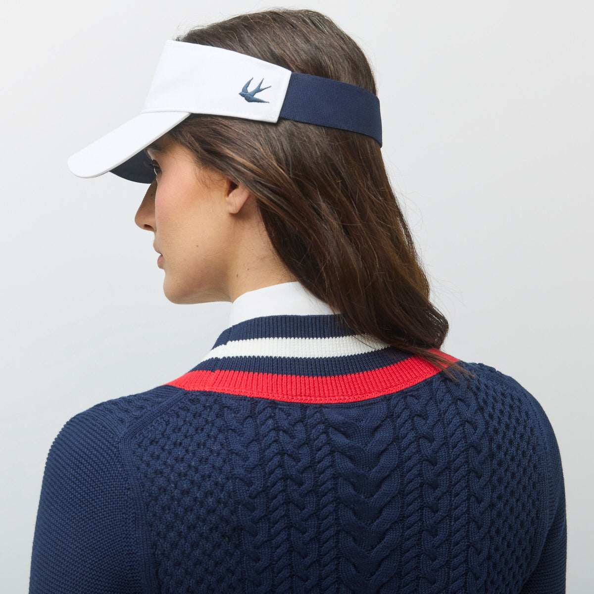 Tilley Preppy Deep V 毛衣｜戶外運動及日常生活 | 海外代購-旅行及戶外用品-FIT MART 香港智能健康及運動生活用品專門店：筋膜槍、瑜伽輔助工具、智能健身設備