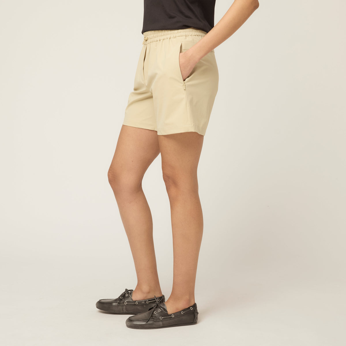 Tilley Wanderer Pull On 短褲｜戶外運動及日常生活 | 海外代購-戶外服飾-FIT MART 香港智能健康及運動生活用品專門店：筋膜槍、瑜伽輔助工具、智能健身設備