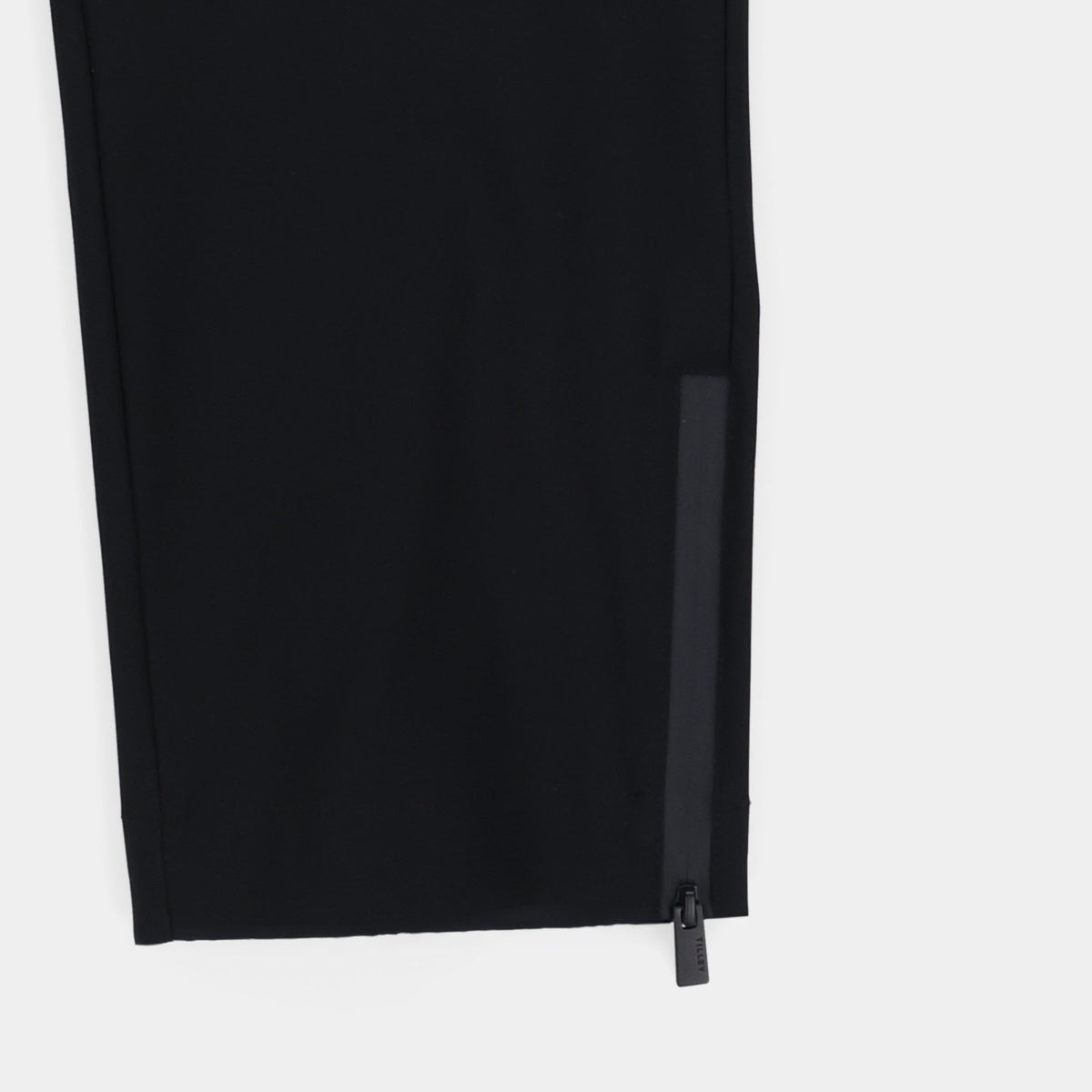 Tilley Tech Stretch Cropped 長褲｜戶外運動及日常生活 | 海外代購-戶外服飾-FIT MART 香港智能健康及運動生活用品專門店：筋膜槍、瑜伽輔助工具、智能健身設備