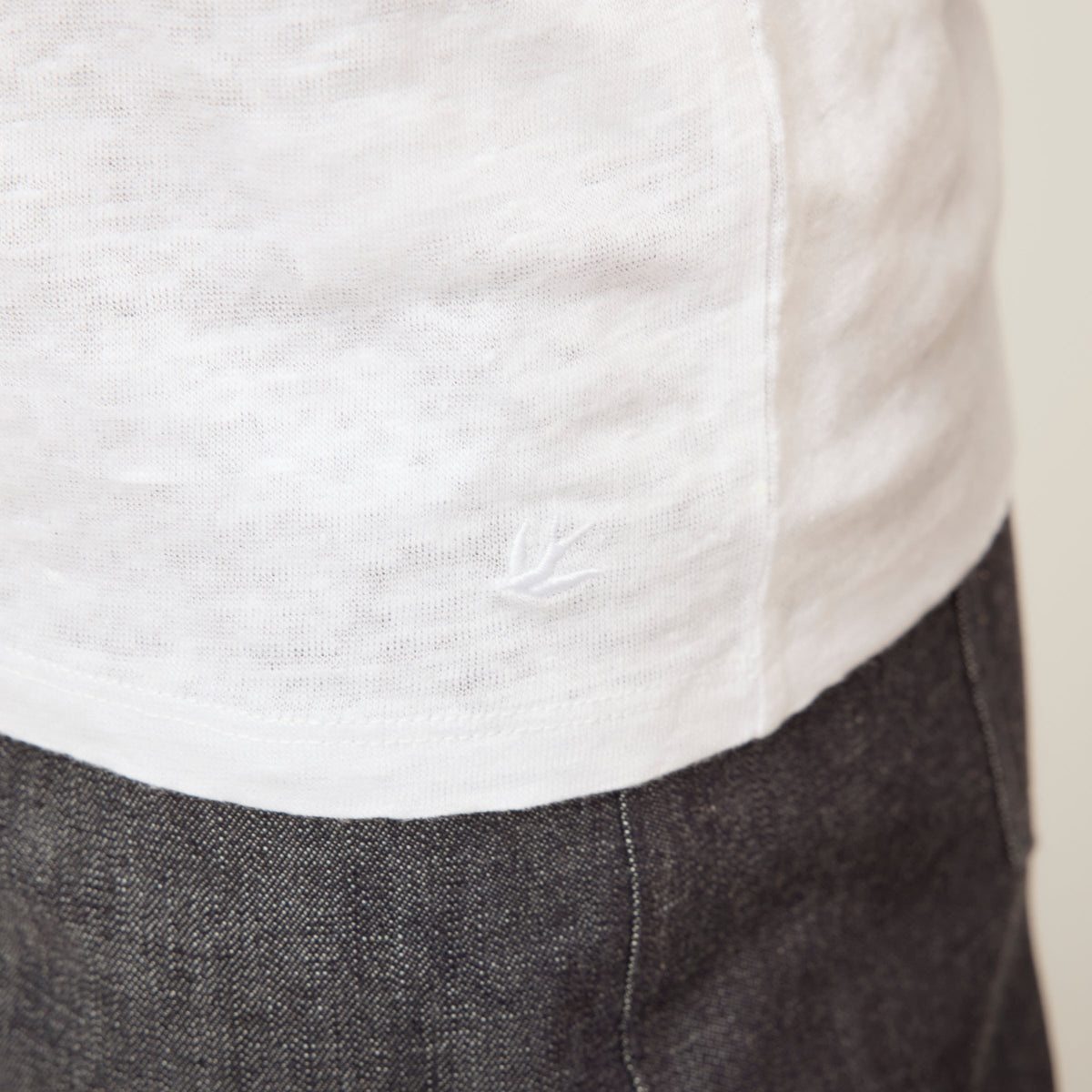 Tilley 亞麻 Jersey Tank｜戶外運動及日常生活 | 海外代購-戶外服飾-FIT MART 香港智能健康及運動生活用品專門店：筋膜槍、瑜伽輔助工具、智能健身設備