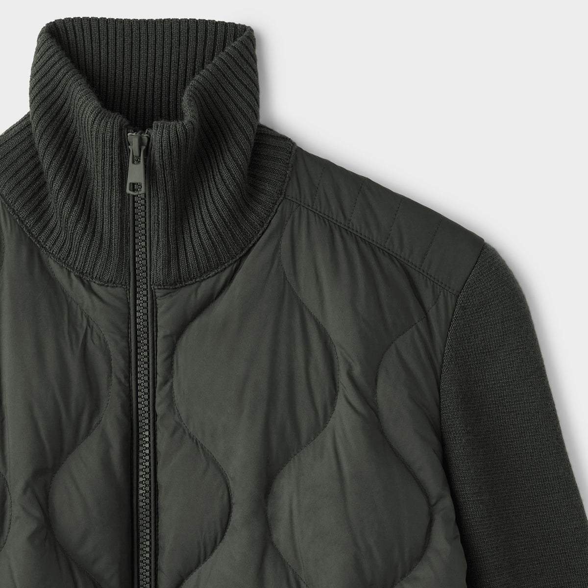 Tilley 毛衣 Puffer｜戶外運動及日常生活 | 海外代購-戶外服飾-FIT MART 香港智能健康及運動生活用品專門店：筋膜槍、瑜伽輔助工具、智能健身設備