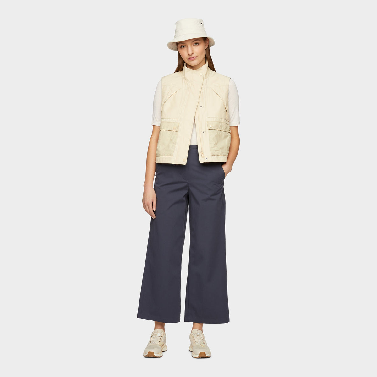 Tilley Wide Crop 長褲｜戶外運動及日常生活 | 海外代購-戶外服飾-FIT MART 香港智能健康及運動生活用品專門店：筋膜槍、瑜伽輔助工具、智能健身設備