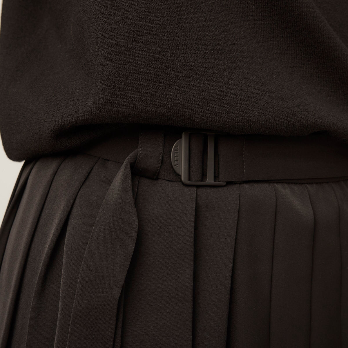 Tilley Tech Slk Pleated 半截裙｜戶外運動及日常生活 | 海外代購-戶外服飾-FIT MART 香港智能健康及運動生活用品專門店：筋膜槍、瑜伽輔助工具、智能健身設備