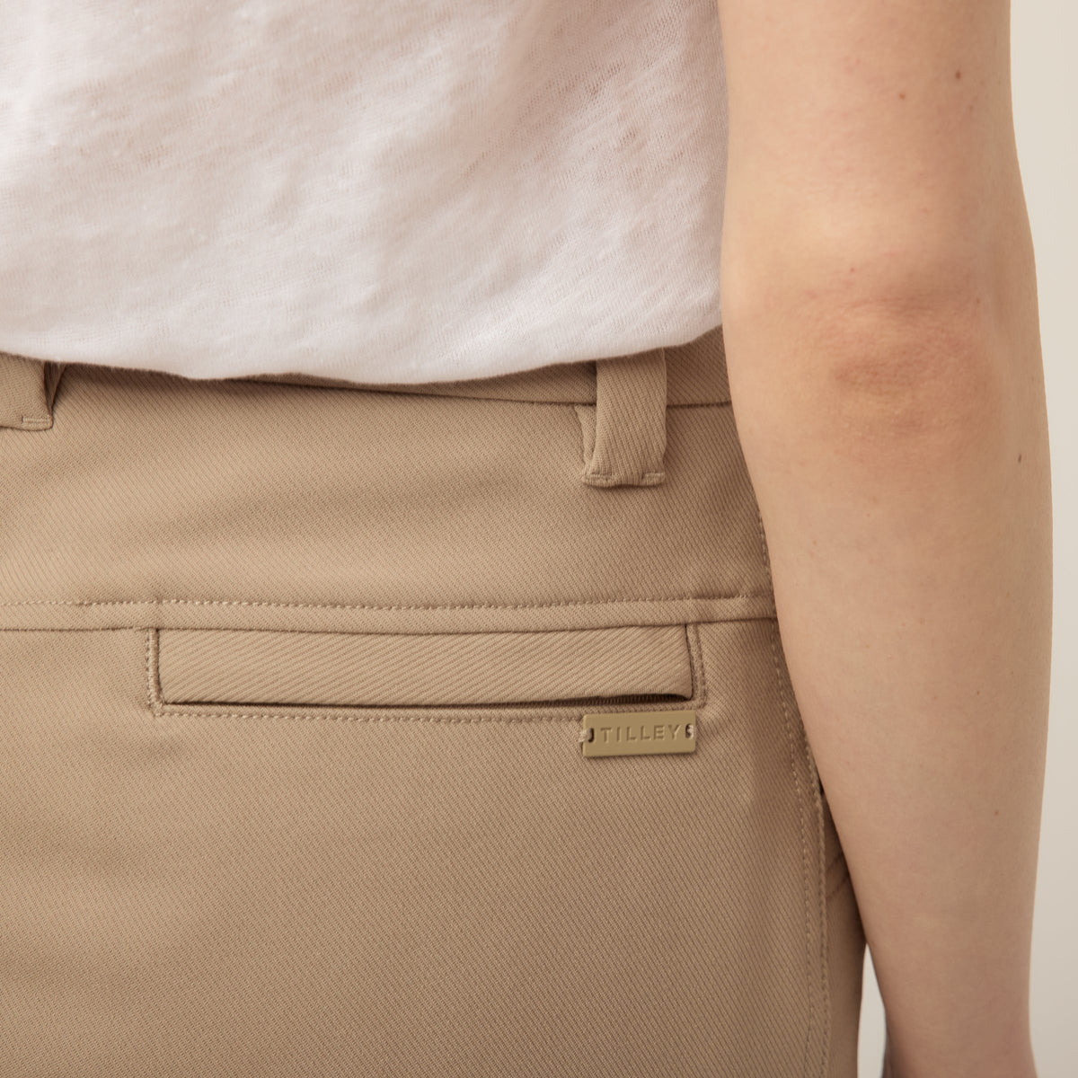 Tilley Stretch Twill Cargo 長褲｜戶外運動及日常生活 | 海外代購-戶外服飾-FIT MART 香港智能健康及運動生活用品專門店：筋膜槍、瑜伽輔助工具、智能健身設備