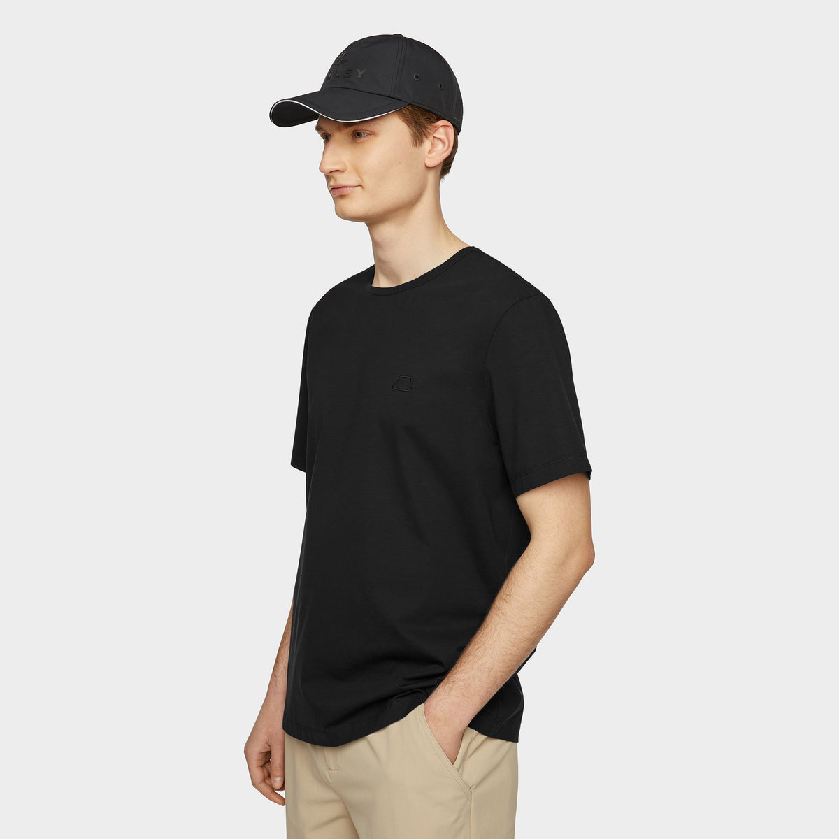Tilley Embroidered T 恤｜戶外運動及日常生活 | 海外代購-戶外服飾-FIT MART 香港智能健康及運動生活用品專門店：筋膜槍、瑜伽輔助工具、智能健身設備