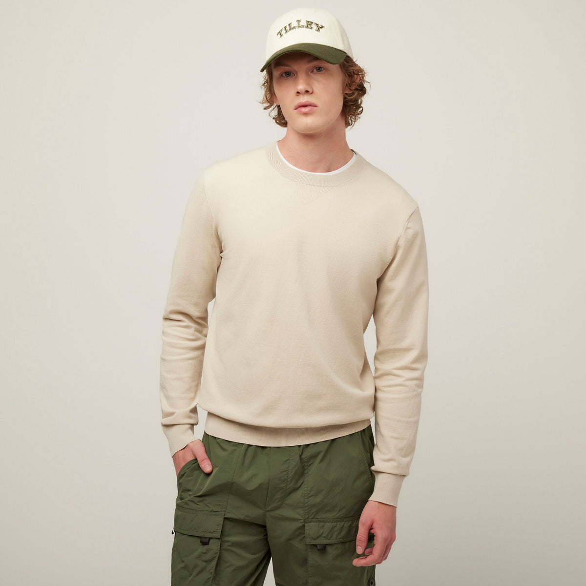 Tilley Extrafine 輕量 圓領｜戶外運動及日常生活 | 海外代購-戶外服飾-FIT MART 香港智能健康及運動生活用品專門店：筋膜槍、瑜伽輔助工具、智能健身設備