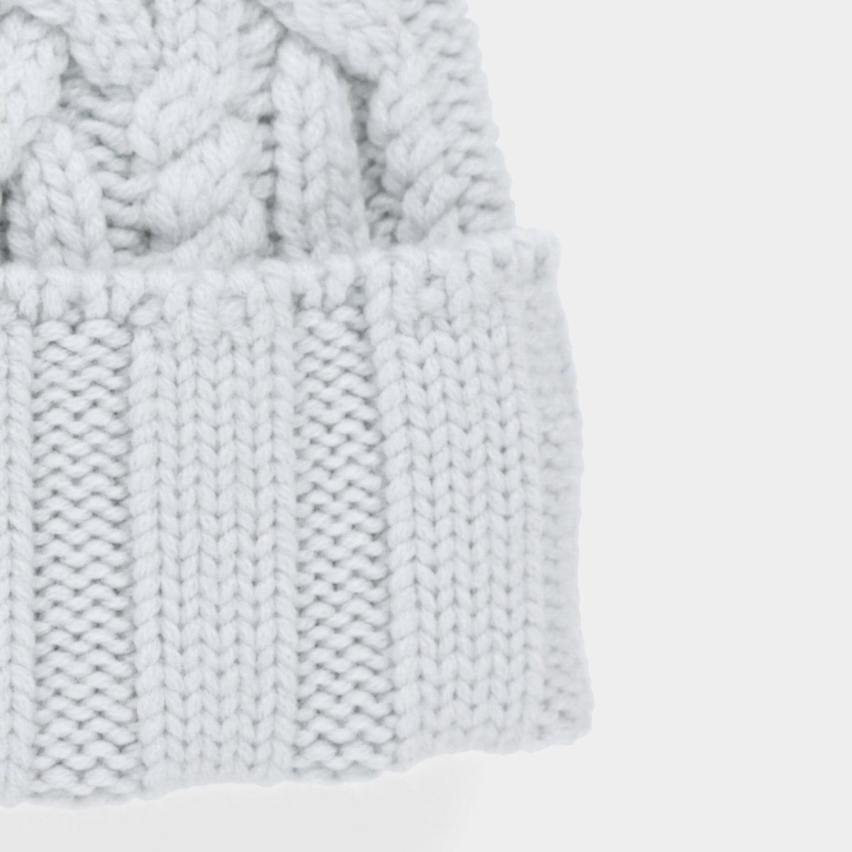 Tilley Pom Pom Cable 冷帽｜戶外運動及日常生活 | 海外代購-戶外帽-FIT MART 香港智能健康及運動生活用品專門店：筋膜槍、瑜伽輔助工具、智能健身設備