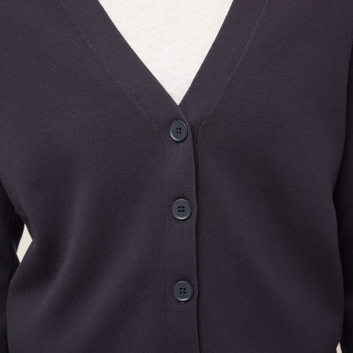 Tilley Full Needle Cardigan 上衣｜戶外運動及日常生活 | 海外代購-戶外服飾-FIT MART 香港智能健康及運動生活用品專門店：筋膜槍、瑜伽輔助工具、智能健身設備