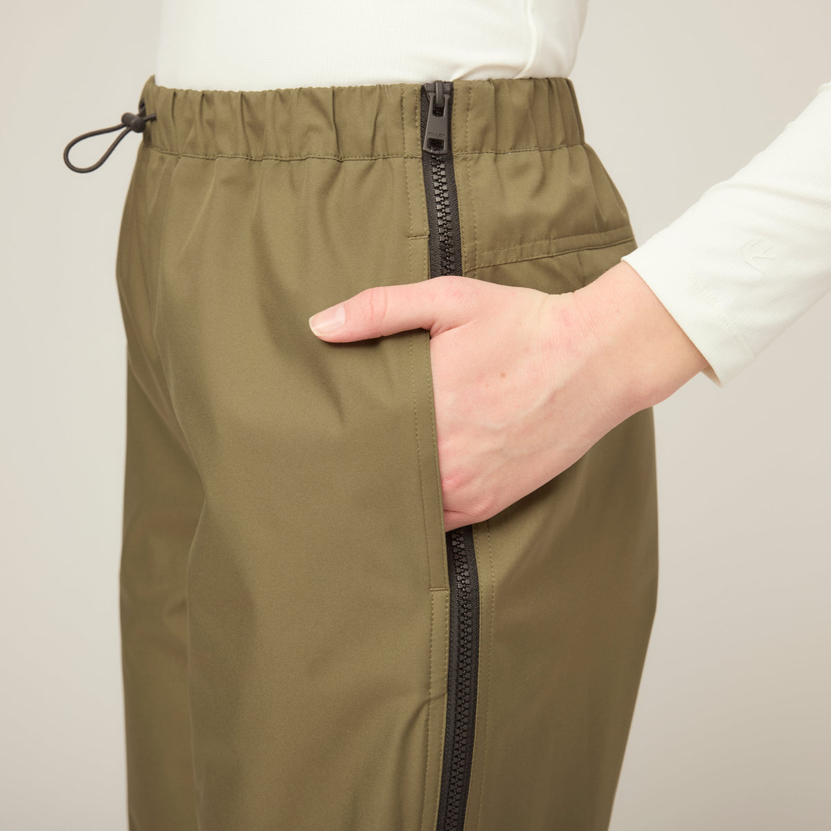 Tilley 防雨 Side Zip 長褲｜戶外運動及日常生活 | 海外代購-戶外服飾-FIT MART 香港智能健康及運動生活用品專門店：筋膜槍、瑜伽輔助工具、智能健身設備