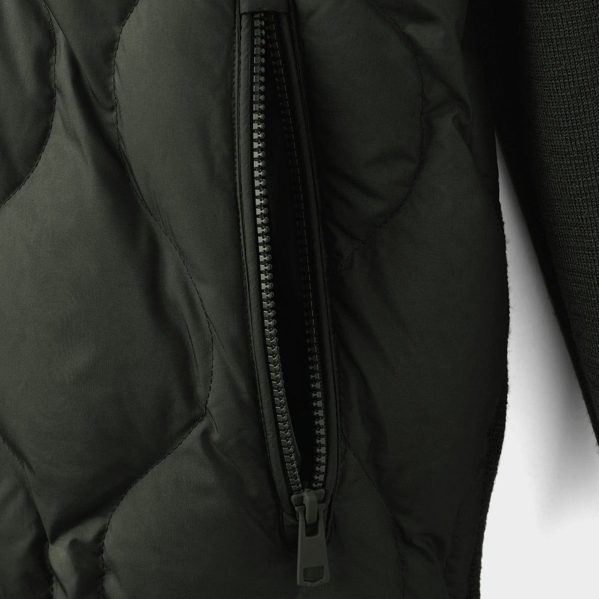 Tilley 毛衣 Puffer｜戶外運動及日常生活 | 海外代購-戶外服飾-FIT MART 香港智能健康及運動生活用品專門店：筋膜槍、瑜伽輔助工具、智能健身設備