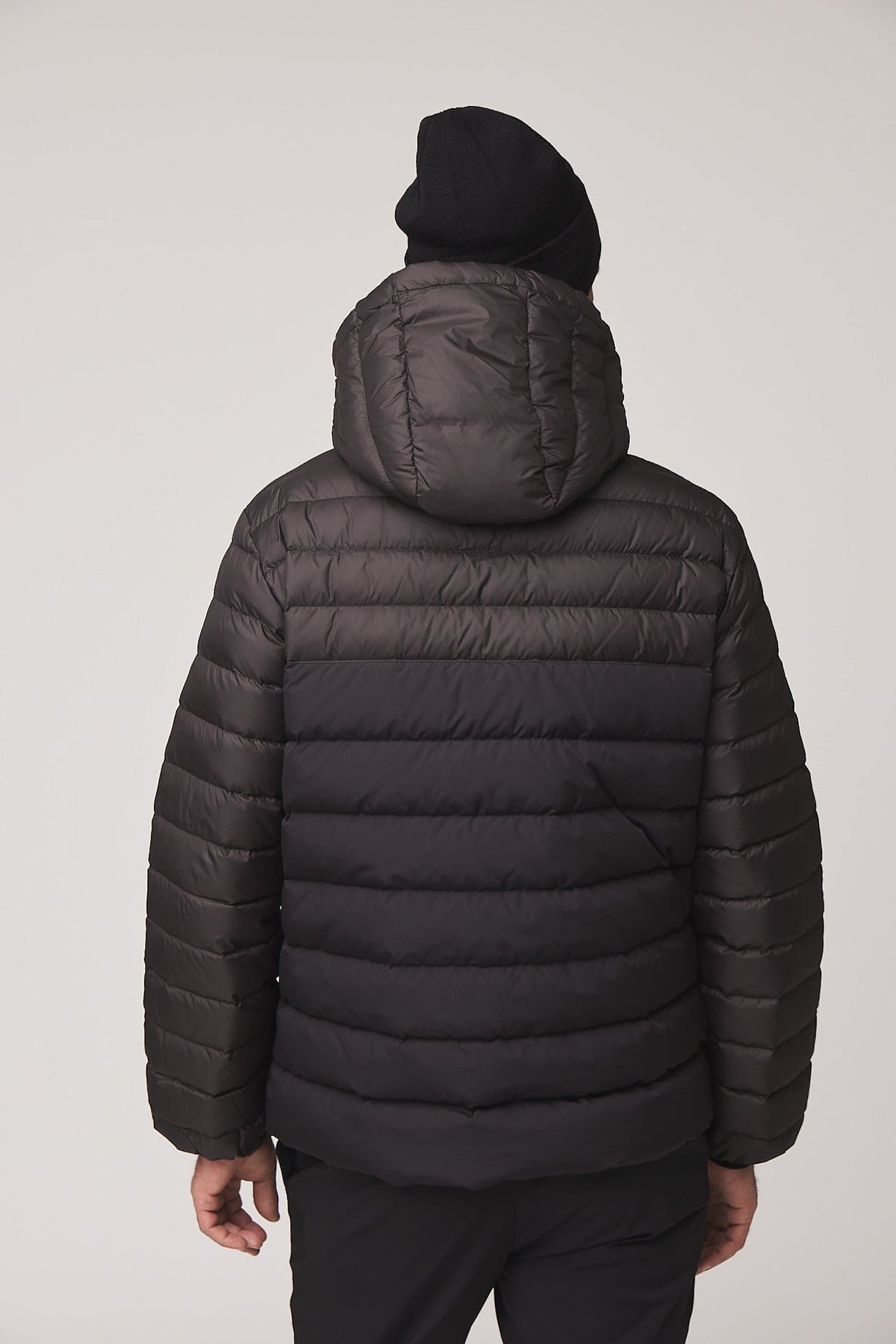 Tilley 2 Tone Puffer 外套｜戶外運動及日常生活 | 海外代購-戶外服飾-FIT MART 香港智能健康及運動生活用品專門店：筋膜槍、瑜伽輔助工具、智能健身設備