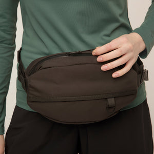 Tilley 防雨 Crossbody Bag｜戶外運動及日常生活 | 海外代購-戶外服飾-FIT MART 香港智能健康及運動生活用品專門店：筋膜槍、瑜伽輔助工具、智能健身設備
