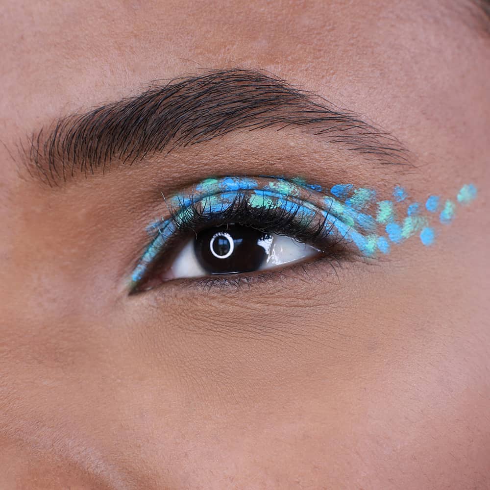 Cheekbone Beauty Perfectly Imperfect Fearless 眼影｜日常生活及個人護理 | 海外代購-彩妝用品-FIT MART 香港智能健康及運動生活用品專門店：筋膜槍、瑜伽輔助工具、智能健身設備